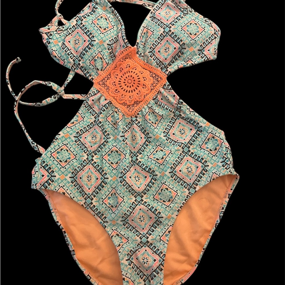 Geometric Cutout One-Piece Swimsuit